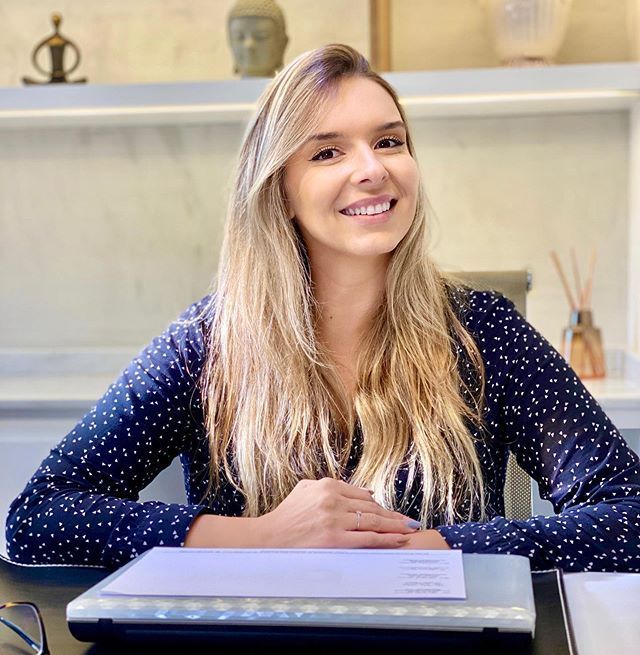 Retrato de Dra. Nathalia Manhães